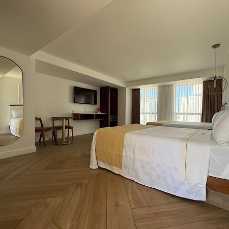 Six Hotel Guadalajara Degollado מראה חיצוני תמונה