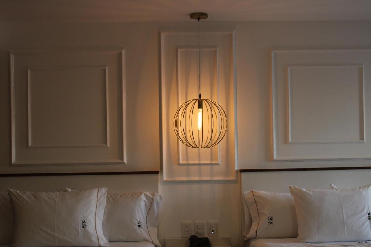 Six Hotel Guadalajara Degollado מראה חיצוני תמונה