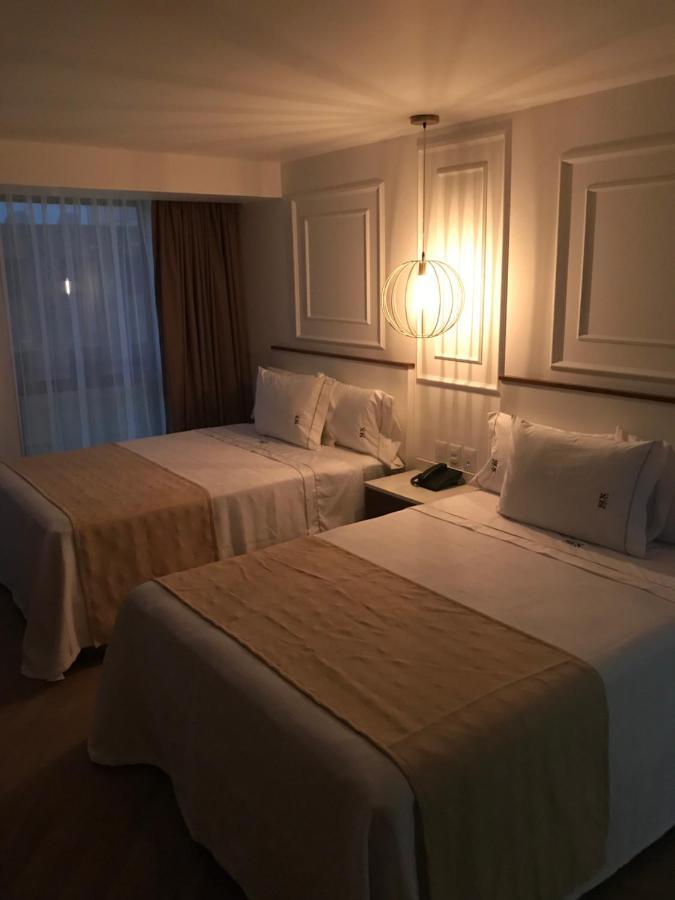 Six Hotel Guadalajara Degollado מראה חיצוני תמונה