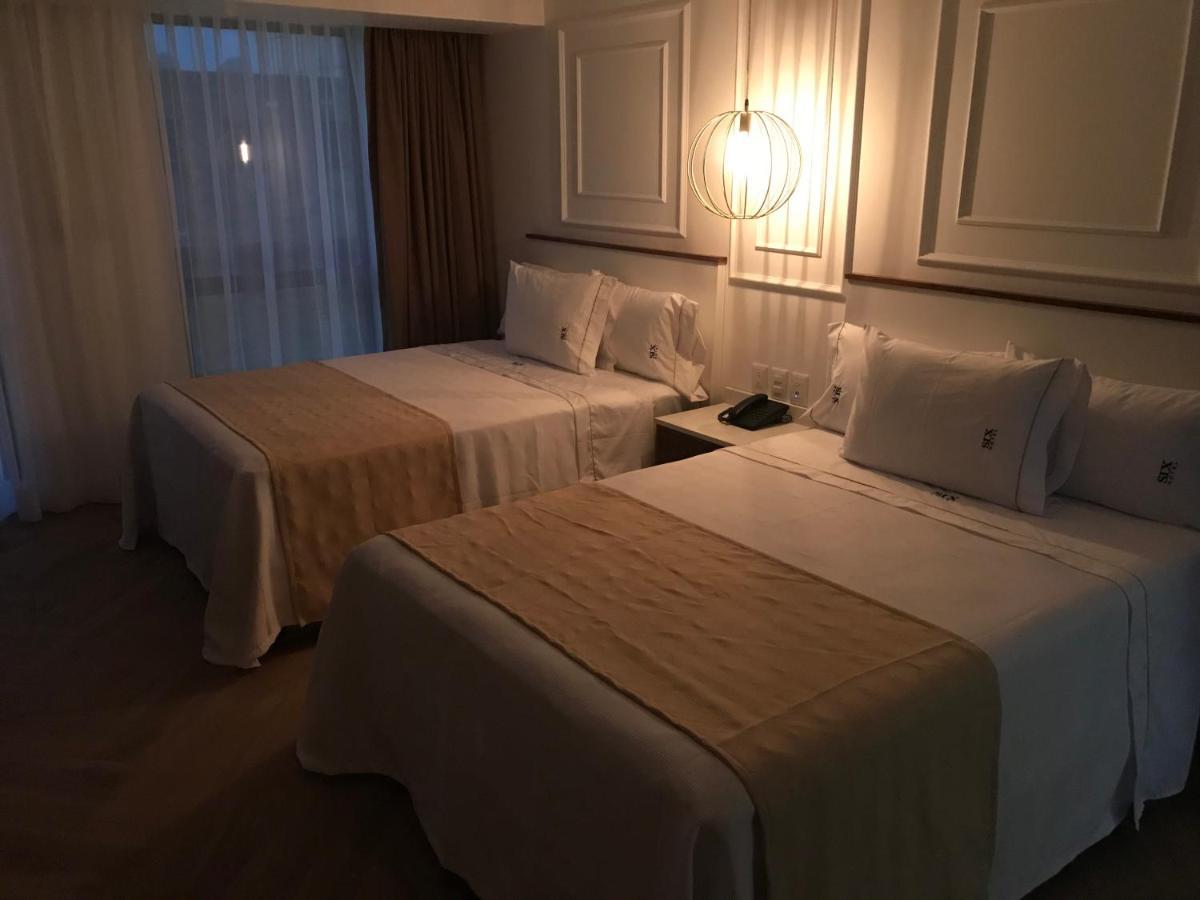 Six Hotel Guadalajara Degollado מראה חיצוני תמונה