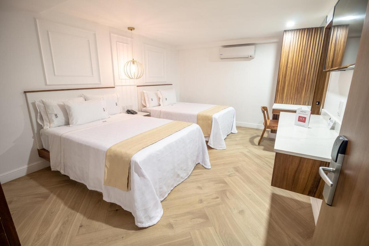 Six Hotel Guadalajara Degollado מראה חיצוני תמונה