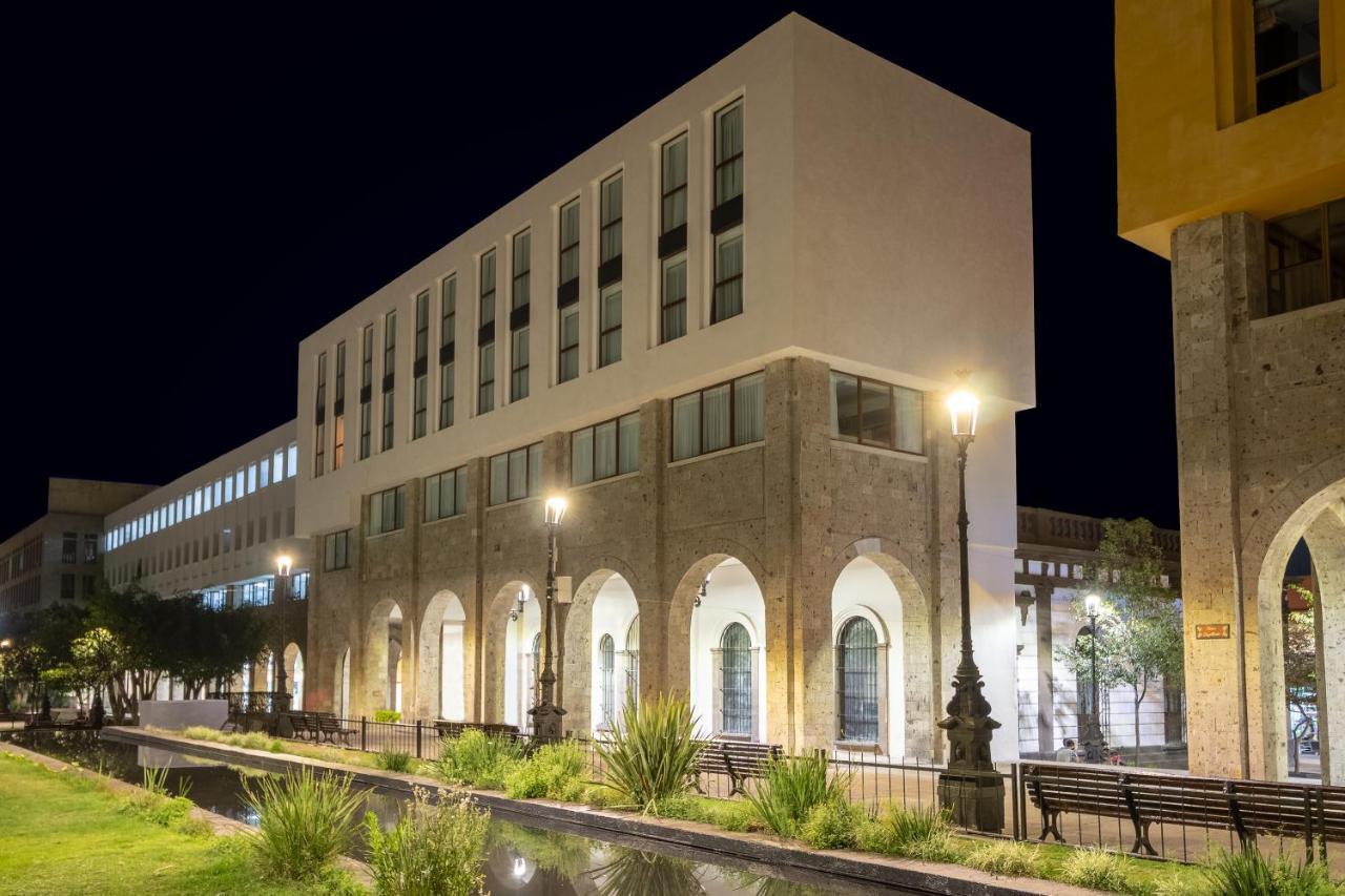 Six Hotel Guadalajara Degollado מראה חיצוני תמונה