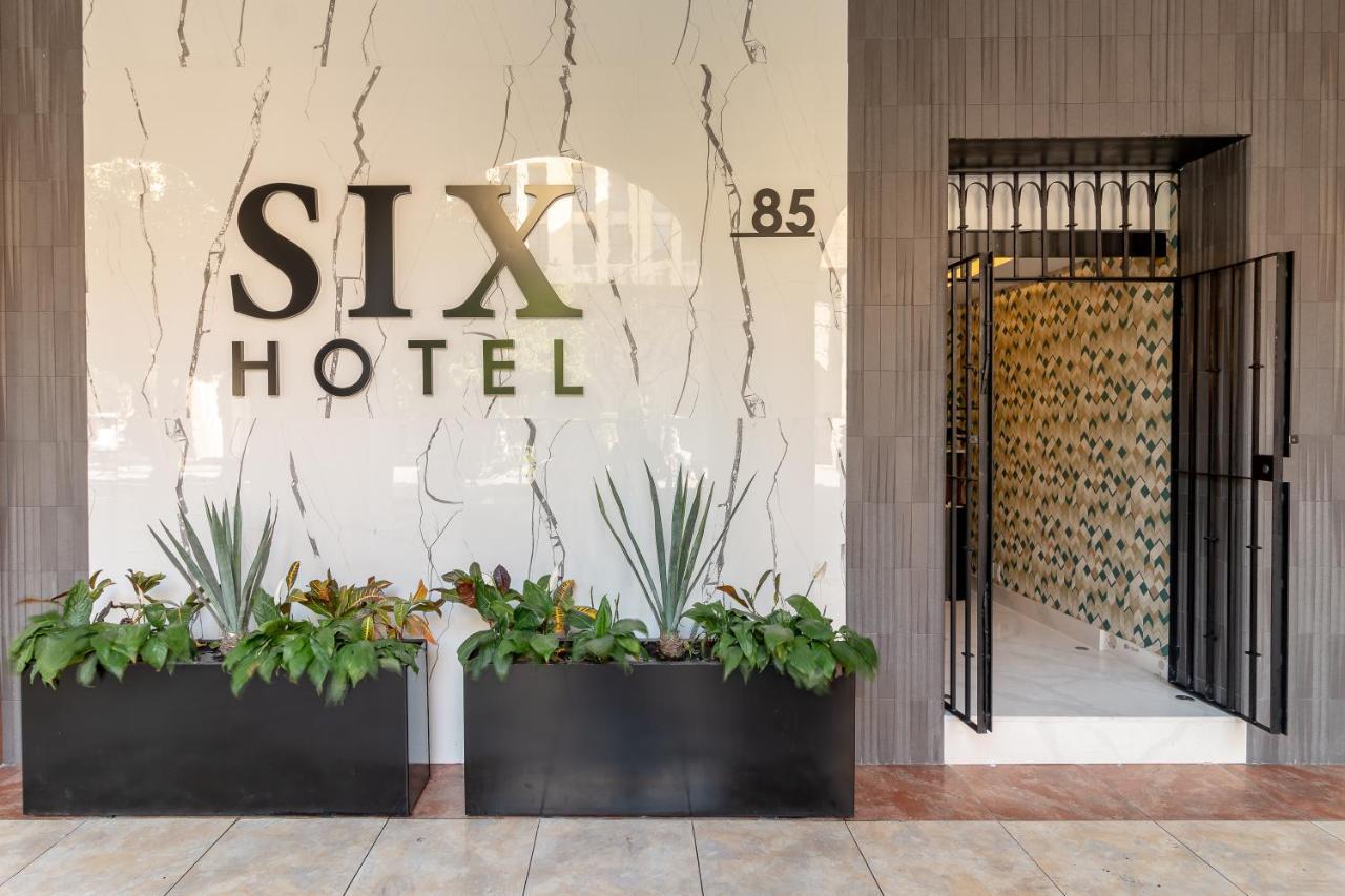 Six Hotel Guadalajara Degollado מראה חיצוני תמונה