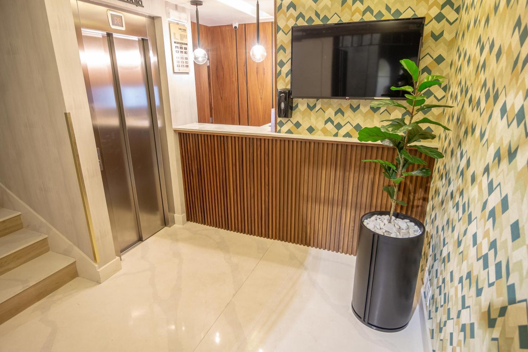 Six Hotel Guadalajara Degollado מראה חיצוני תמונה