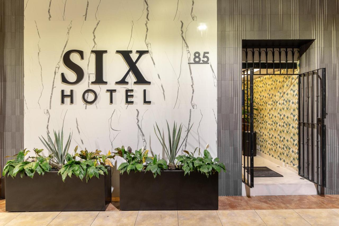 Six Hotel Guadalajara Degollado מראה חיצוני תמונה