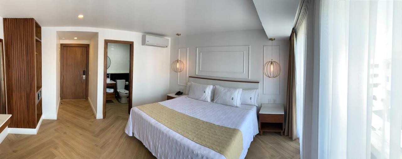 Six Hotel Guadalajara Degollado מראה חיצוני תמונה