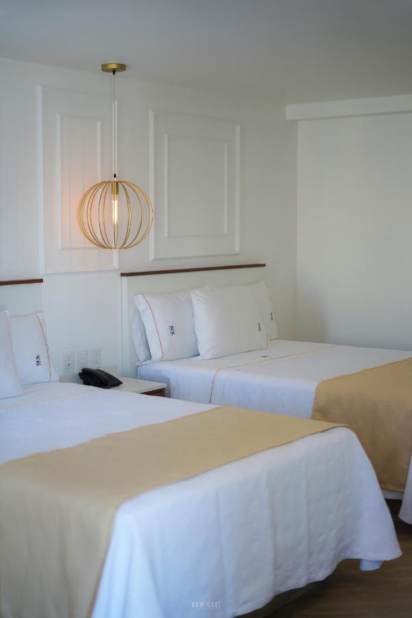 Six Hotel Guadalajara Degollado מראה חיצוני תמונה
