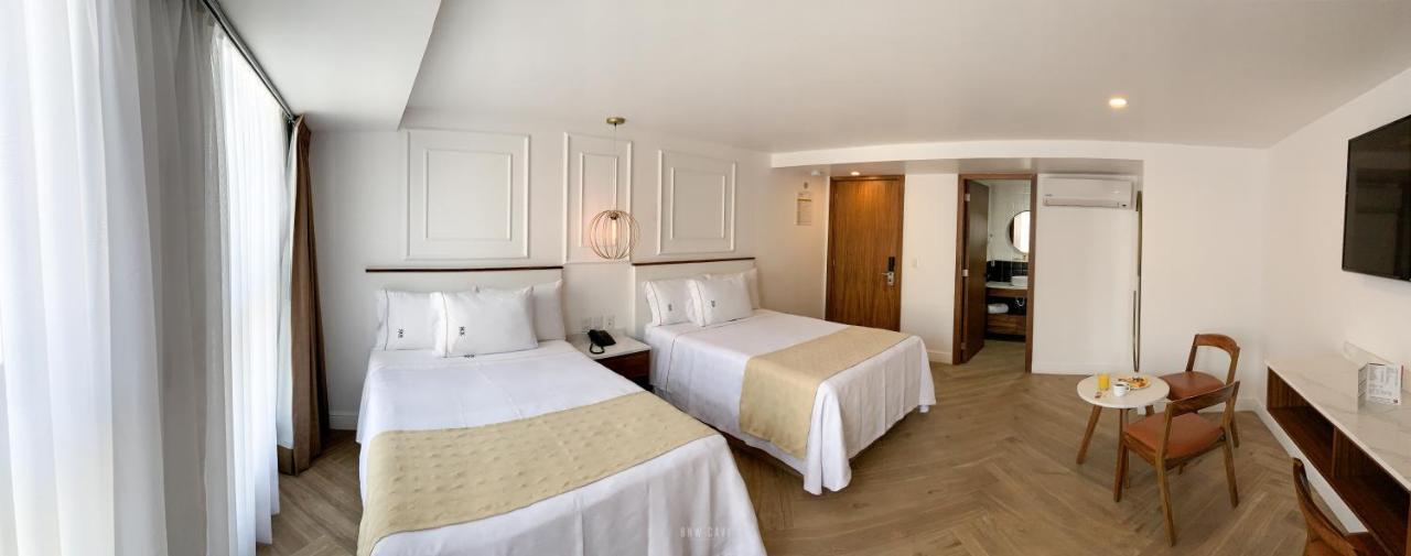 Six Hotel Guadalajara Degollado מראה חיצוני תמונה