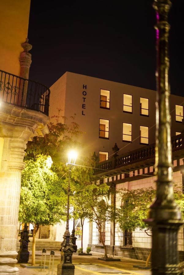 Six Hotel Guadalajara Degollado מראה חיצוני תמונה
